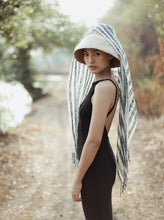 Load image into Gallery viewer, Fatima Hand-loomed Raw Cotton Scarf