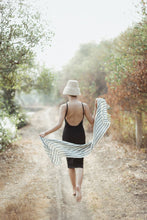 Load image into Gallery viewer, Fatima Hand-loomed Raw Cotton Scarf